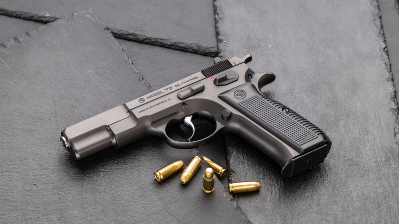 Ikonická CZ 75 se vrací v podobě, ve které její první kusy před půl stoletím opouštěly výrobní linku